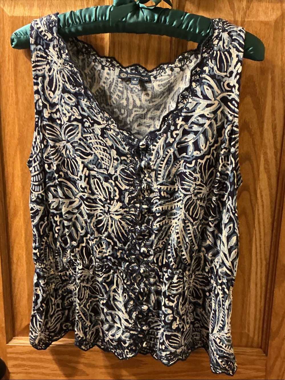 Democracy Navy and White Floral Lace-Trim Sleeveless Camisole